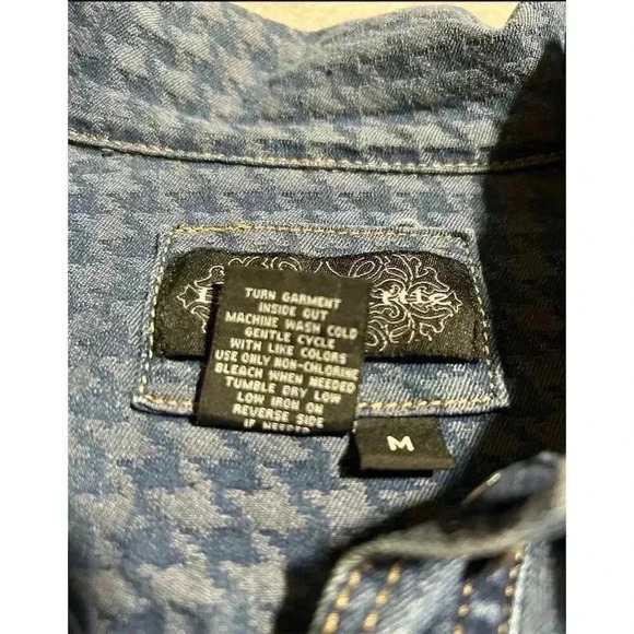 Live a Little Hoindstooth Detail Jean Jacket Size Medium - Picture 7 of 10